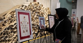 “Kağıtta Açan Çiçekler” sanatseverleri bekliyor