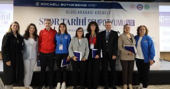 Kadın sporcular sempozyumda yaşadıkları zorlukları anlattı