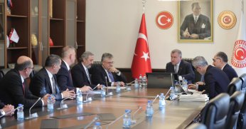 Gölcük’e Çok Amaçlı Kapalı Spor Salonu Müjdesi