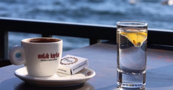 40 yıl hatırı olan dostluklar Antikkapı'da tazeleniyor