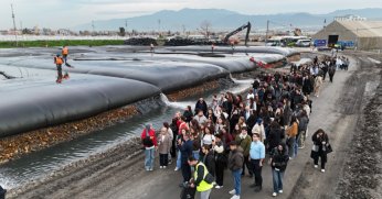 Dip çamuru projesinde geleceklerini gördüler
