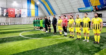 Derince’de Kurumlar Arası Futbol Turnuvası Başladı