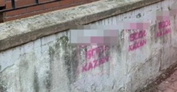 İzmit Lisesi Çevresindeki Yasa Dışı Bahis Reklamlarına Tepki