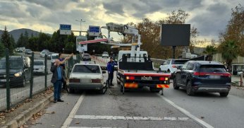 Büyükşehir Zabıtası yolda bırakmadı
