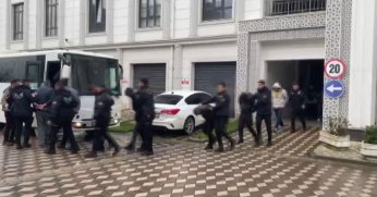 12 kişi gözaltına alındı, 14 kadın kurtarıldı