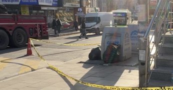 Kaldırımda yürüyen kişiye silahlı saldırı: 2 yaralı