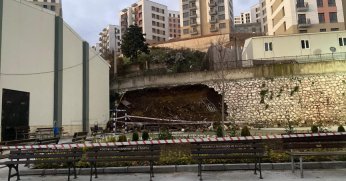 Kocaeli’de İnşaat Alanındaki İstinat Duvarı Okul Bahçesine Çöktü