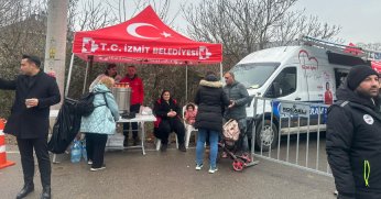 Yasak” Denmişti, İzmit Belediyesi Araçları Kaz Bayramı’nda Görüldü