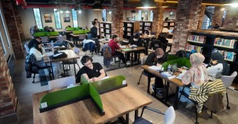 Başiskele'de tarıyıl tatilinde öğrencilerin adresi Kitaphane