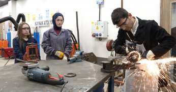 Mezun olmadan çalışma hayatına atılacaklar  