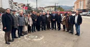 CHP Gölcük'te pazar esnafıyla bir araya geldi