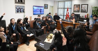 Şampiyon Karateciler Başkan Kocaman’ın Konuğu Oldu