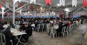 Fatma Başkan, halk iftarında Ayazmalılarla buluştu