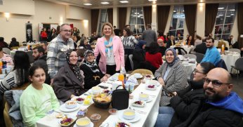 İzmit Belediyesinden şehit aileleri ve gazilere vefa sofrası