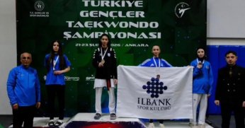 Kağıtsporlu sporculardan madalya yağmuru