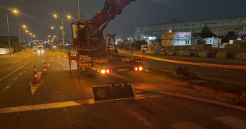 İşçi servisi ile otomobil çarpıştı: 11 yaralı