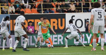 Trendyol Süper Lig: Corendon Alanyaspor: 5 - Kocaelispor: 0 