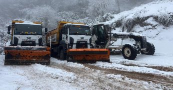 Kartepe’de Bayramda Kar Mesaisi