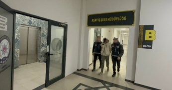  İçinde altın bulunan çelik kasayı çaldı, polis evinde yakaladı