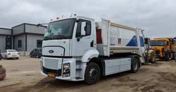 Başiskele’de Elektrikli Çöp Kamyonu Dönemi Başlıyor