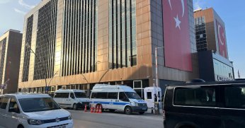Rüşvet operasyonunda ekiplerin çalışmaları sürüyor