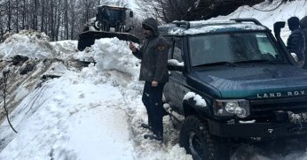 Nisan öncesi Kartepe'de kar sürprizi