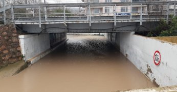  Kocaeli'de sağanak sebebiyle alt geçidi su bastı