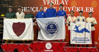 Kağıtspor’un olduğu her yerde başarı var