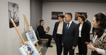 4. GELENEKSEL SITKI OLÇAR ÇİNİ MOTİFLERİ RESİM YARIŞMASI ÖDÜLLERİ SAHİPLERİNİ BULDU