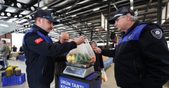 Kartepe Zabıtasından Pazar Denetimi