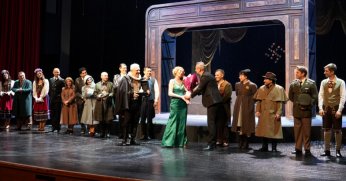 Şehir Tiyatroları, Bursa’da izleyiciyi büyüledi