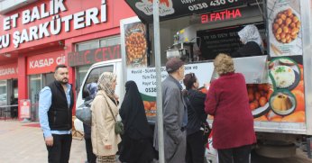 MUSTAFA ÇELİK İÇİN HAYIR LOKMASI DAĞITILDI