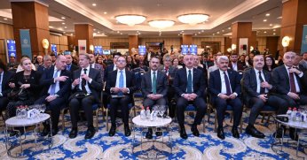 Vali Aktaş, Yeşil Gelecek ve Dijital Dönüşüm Konferansı’na Katıldı