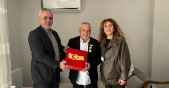 İzmit Belediyesinden Kıbrıs Gazilerine vefa ziyareti