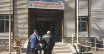  Çöp evde bitkin halde bulunan adamın yeni hali şaşırttı