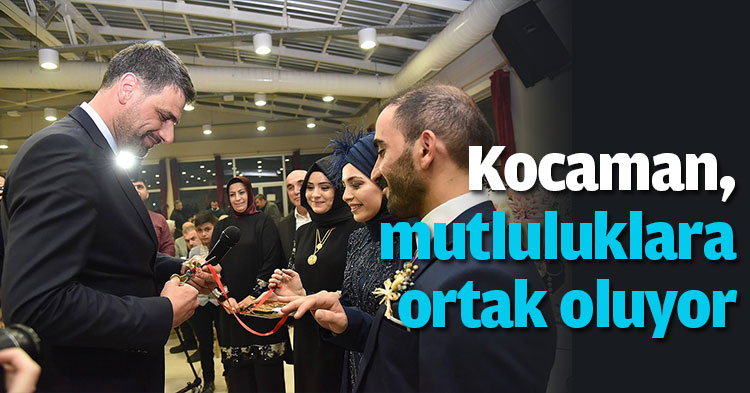 Kocaman, mutluluklara ortak oluyor