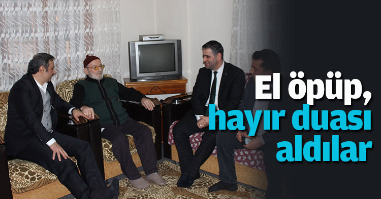 El öpüp, hayır duası aldılar