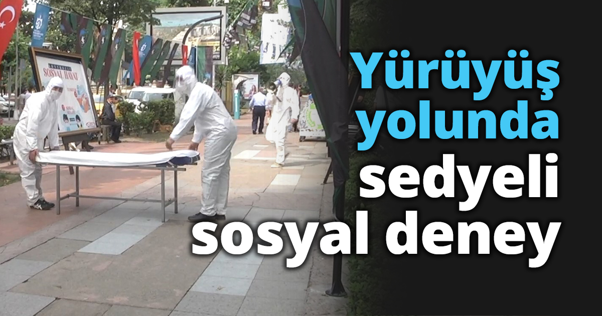 Yürüyüş yolunda sedyeli sosyal deney