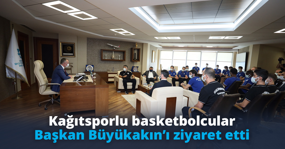 Kağıtsporlu basketbolcular başkan Büyükakın’ı ziyaret etti