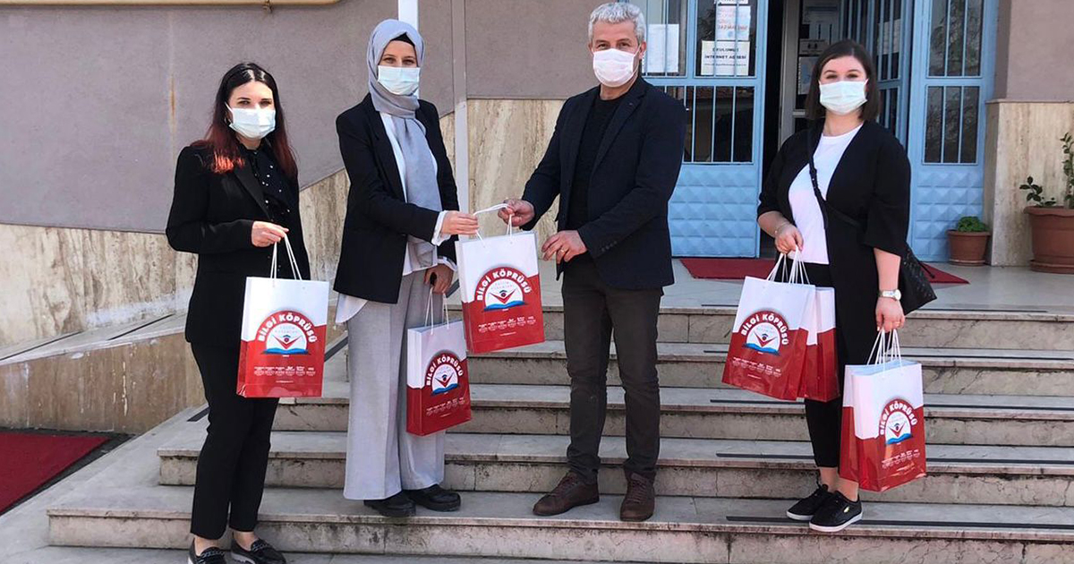 Bilgi Köprüsü Montessori’den 23 Nisan’a özel bir sosyal çalışma