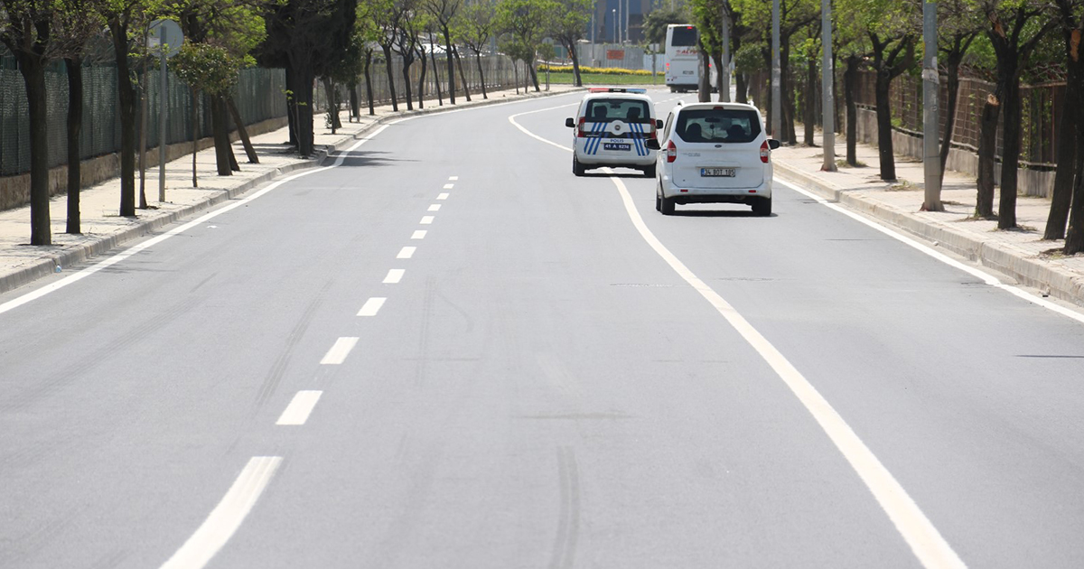 Gebze Ankara Caddesi'nin yol çizgileri çizildi