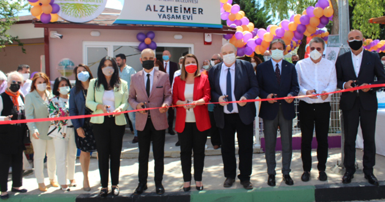 Alzheimer Yaşam Merkezi açıldı