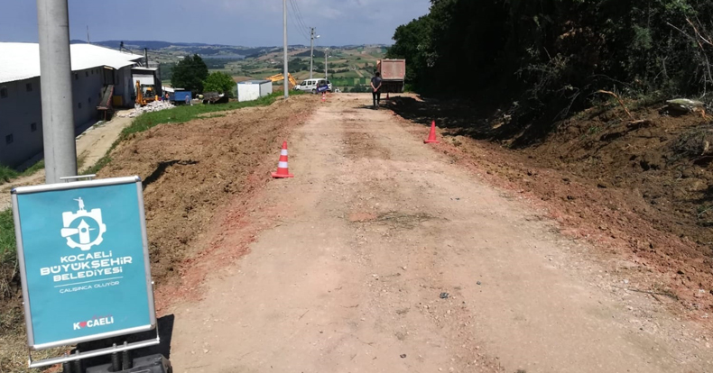 Körfez Himmetli köy yolu genişletiliyor