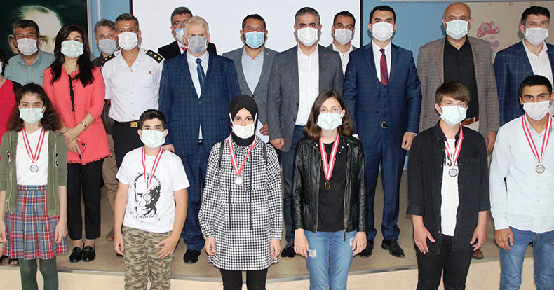 “Kandıra’da Okuma Mevsimi’’projesinde dereceye giren öğrencilere ödülleri verildi