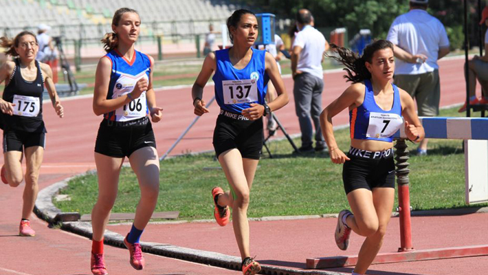 İzmitli atletler, İzmir’de final biletini aldı