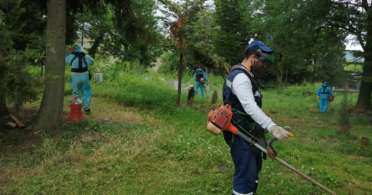 Mezarlıklarda Kurban Bayramı temizliği