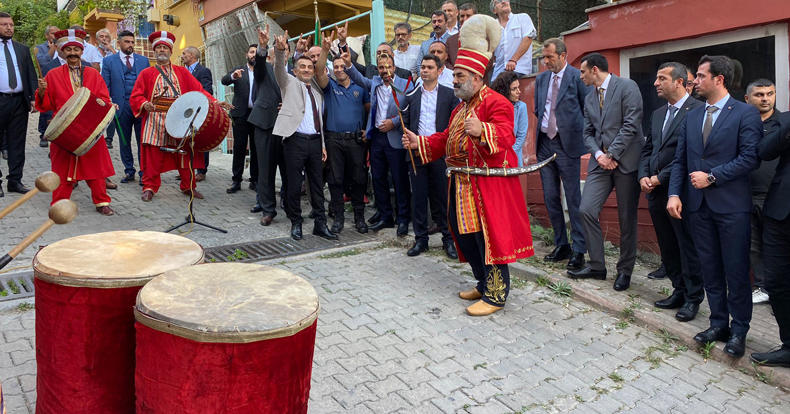 MHP Dilovası İlçe Başkanı Ali Demiray göreve başladı