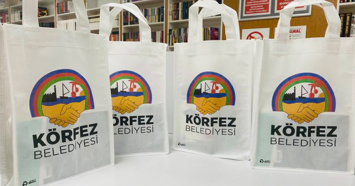 Kitap okudular, hediyeyi kaptılar