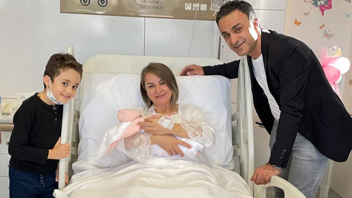 Ekinci ailesinin mutlu günü Bülent Ekinci 2. Kez baba oldu