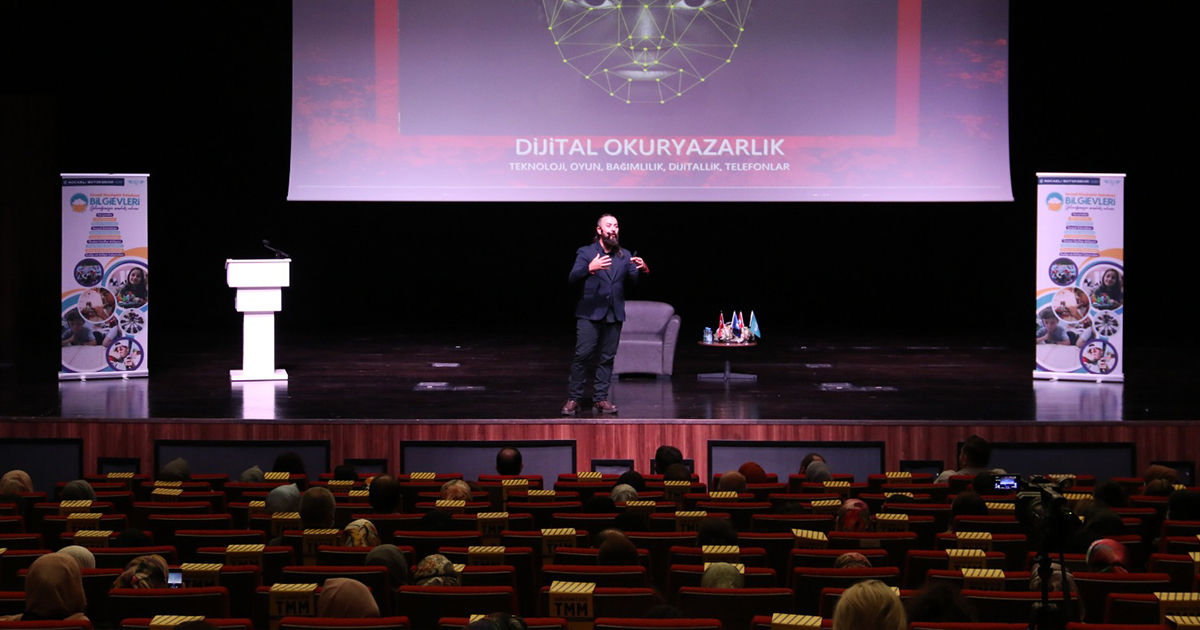  Prof. Batı, dijital dönüşümü anlattı